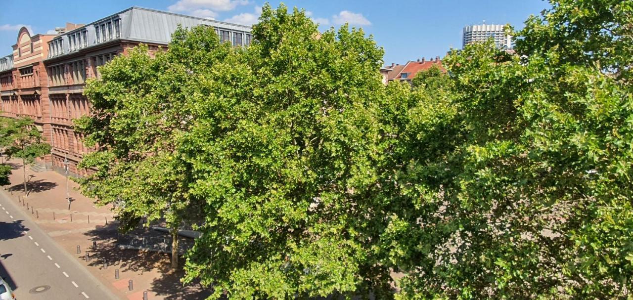Gemuetliches Privatzimmer In Mannheims Stadtmitte Exterior foto